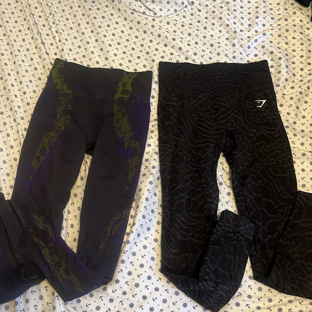 Gym shark leggings